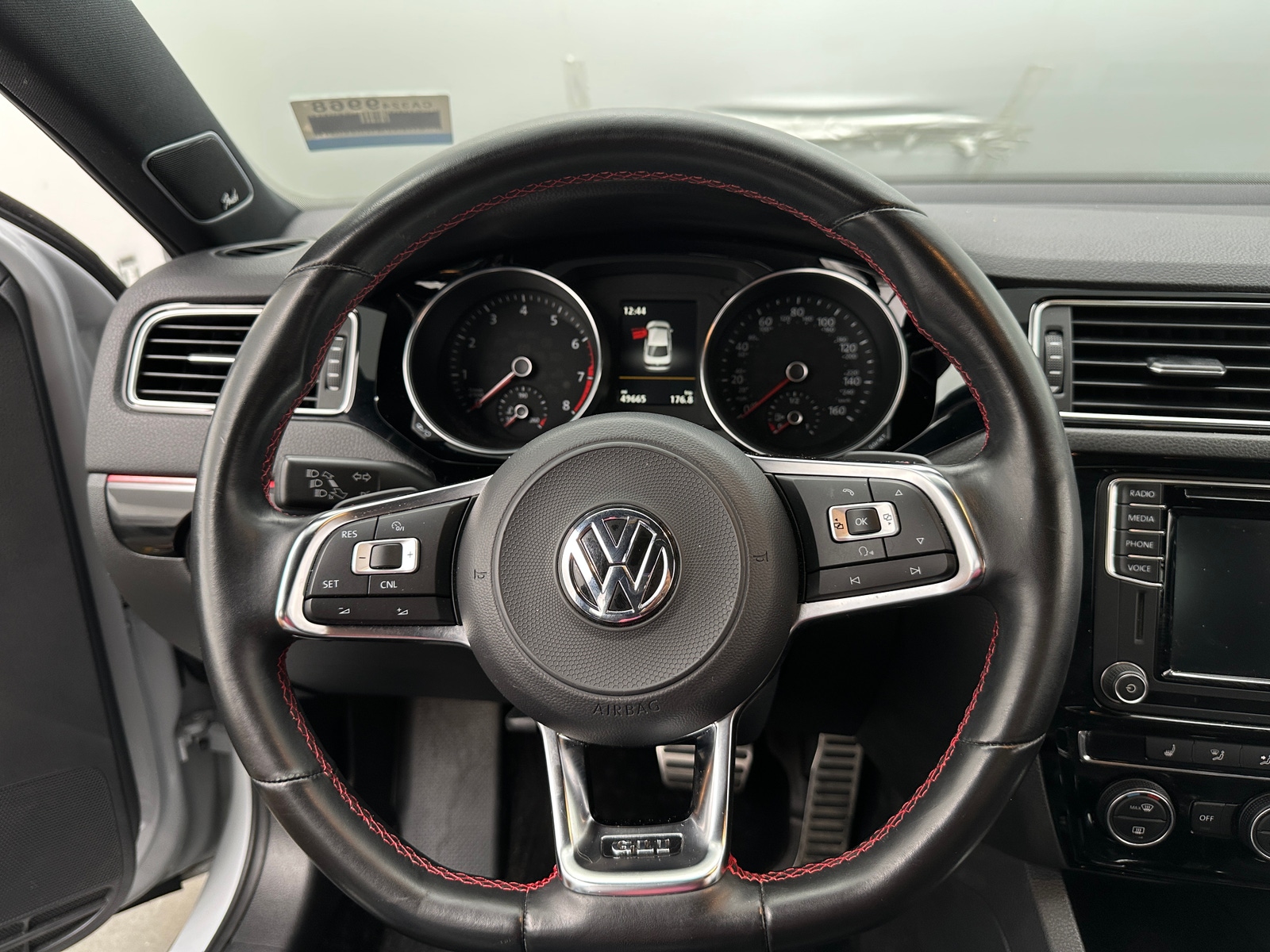 Thumbnail: 2018 Volkswagen Jetta - 4