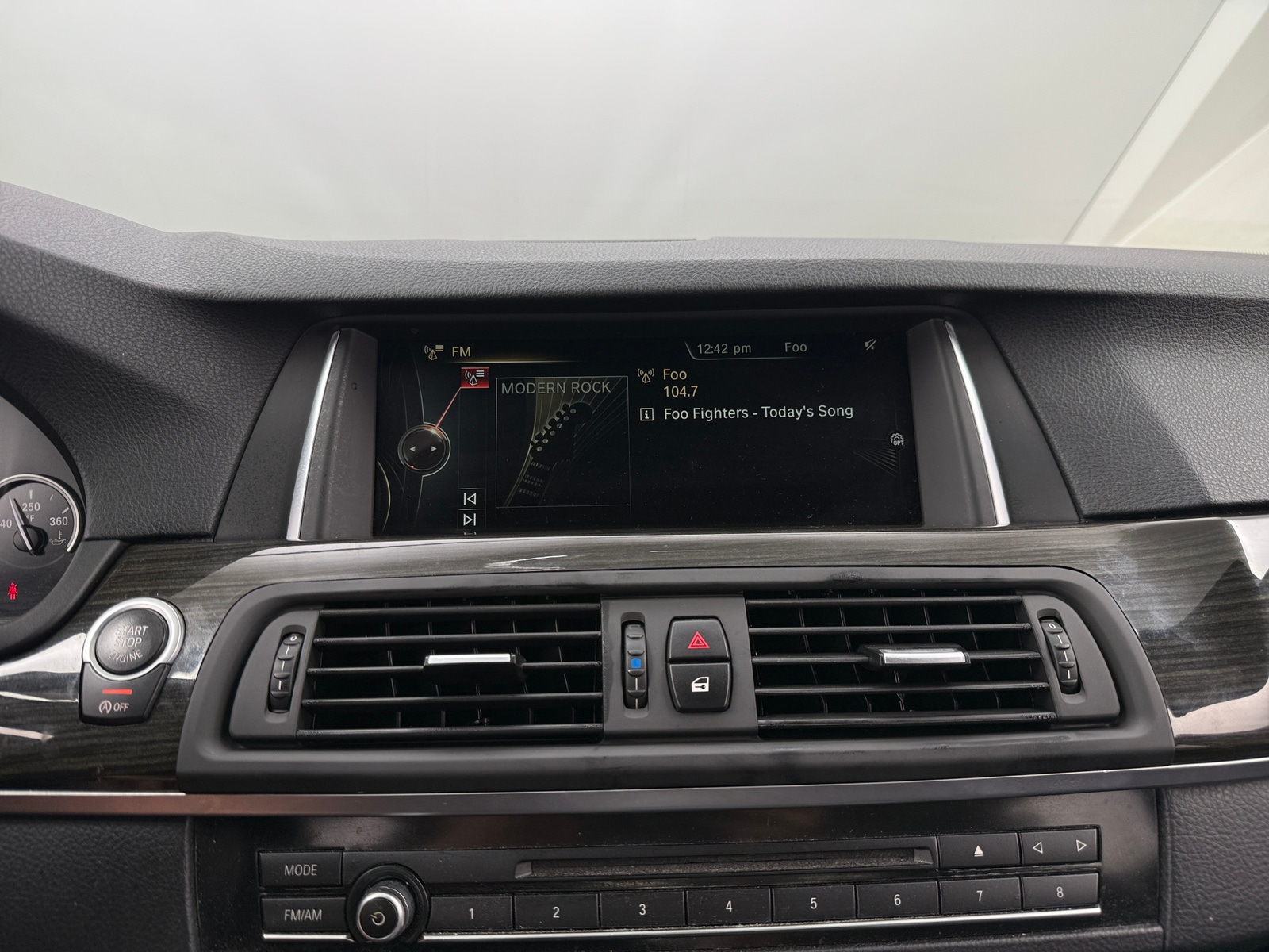 Thumbnail: 2015 BMW 5 Series - 3