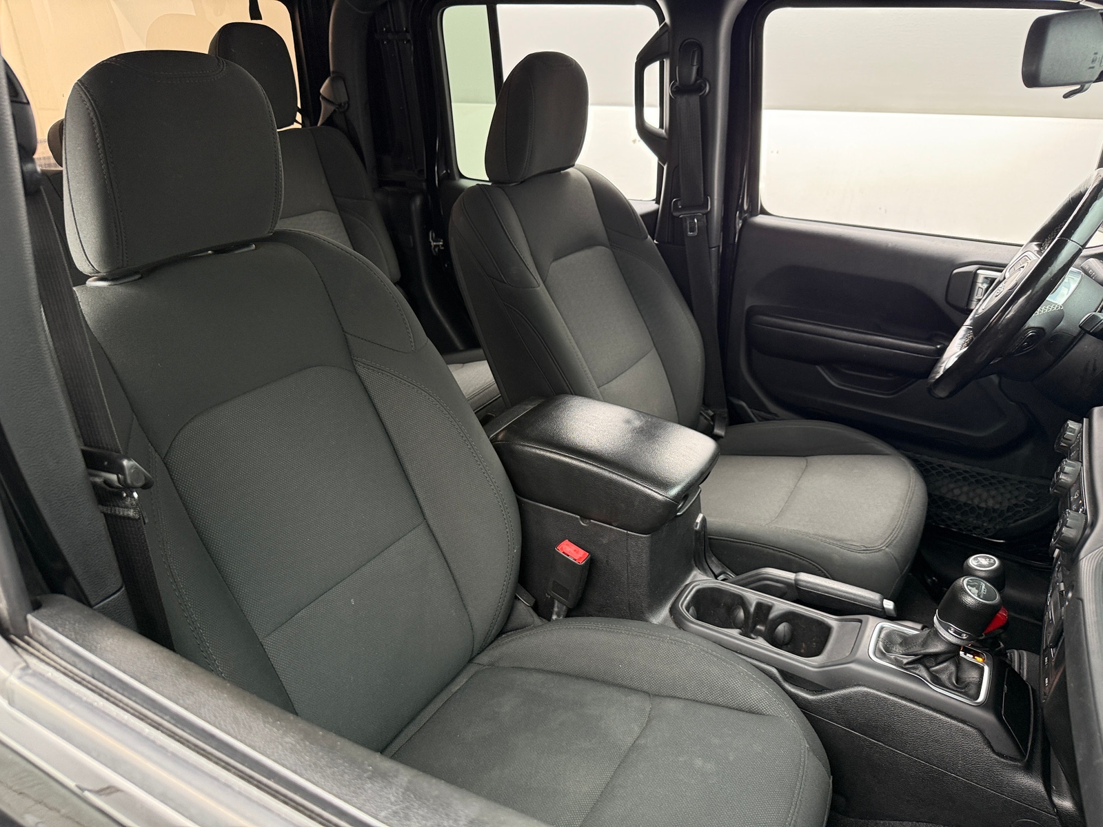 Thumbnail: 2020 Jeep Gladiator - 2