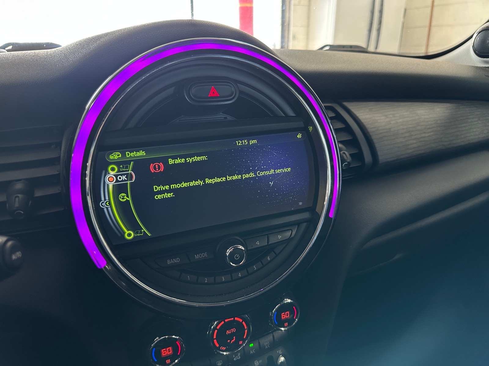 Thumbnail: 2015 MINI Cooper Hardtop - 3