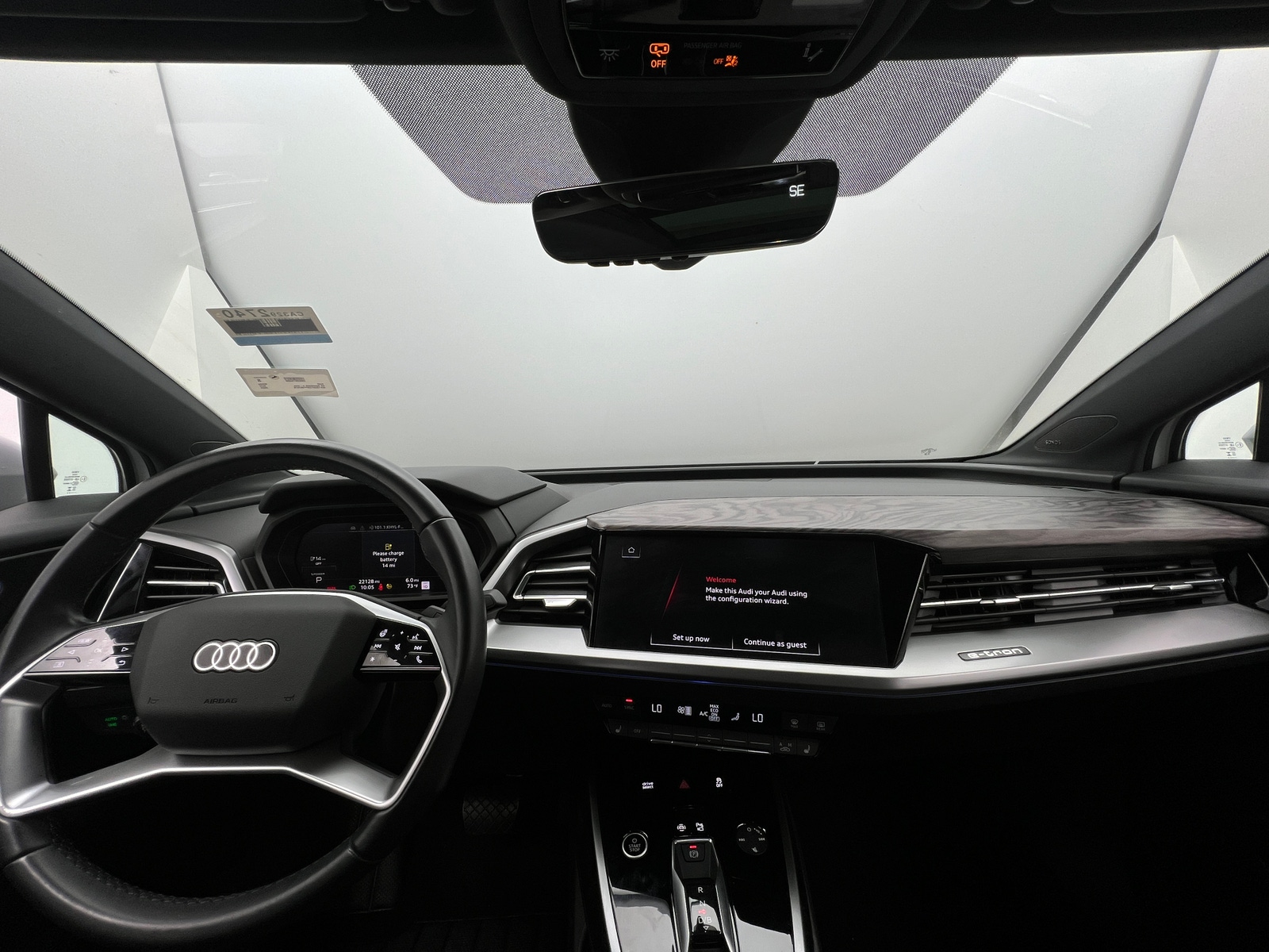 Thumbnail: 2023 Audi Q4 e-tron - 2