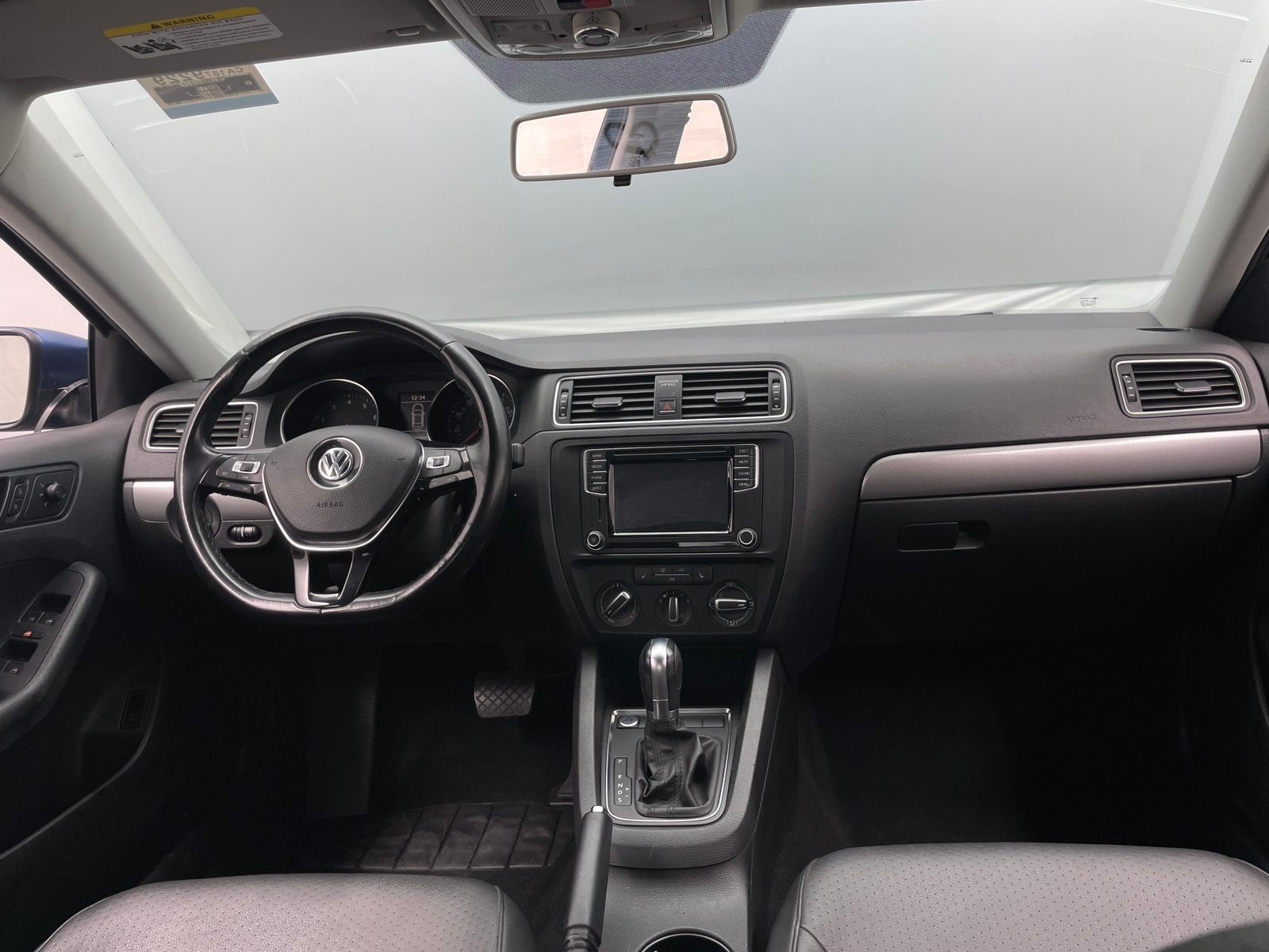 Thumbnail: 2017 Volkswagen Jetta - 2