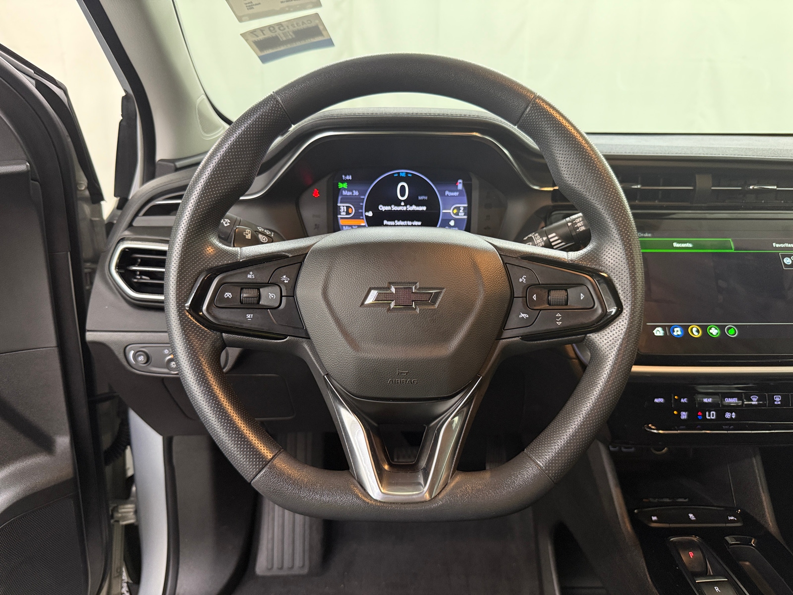 Thumbnail: 2023 Chevrolet Bolt EUV - 5