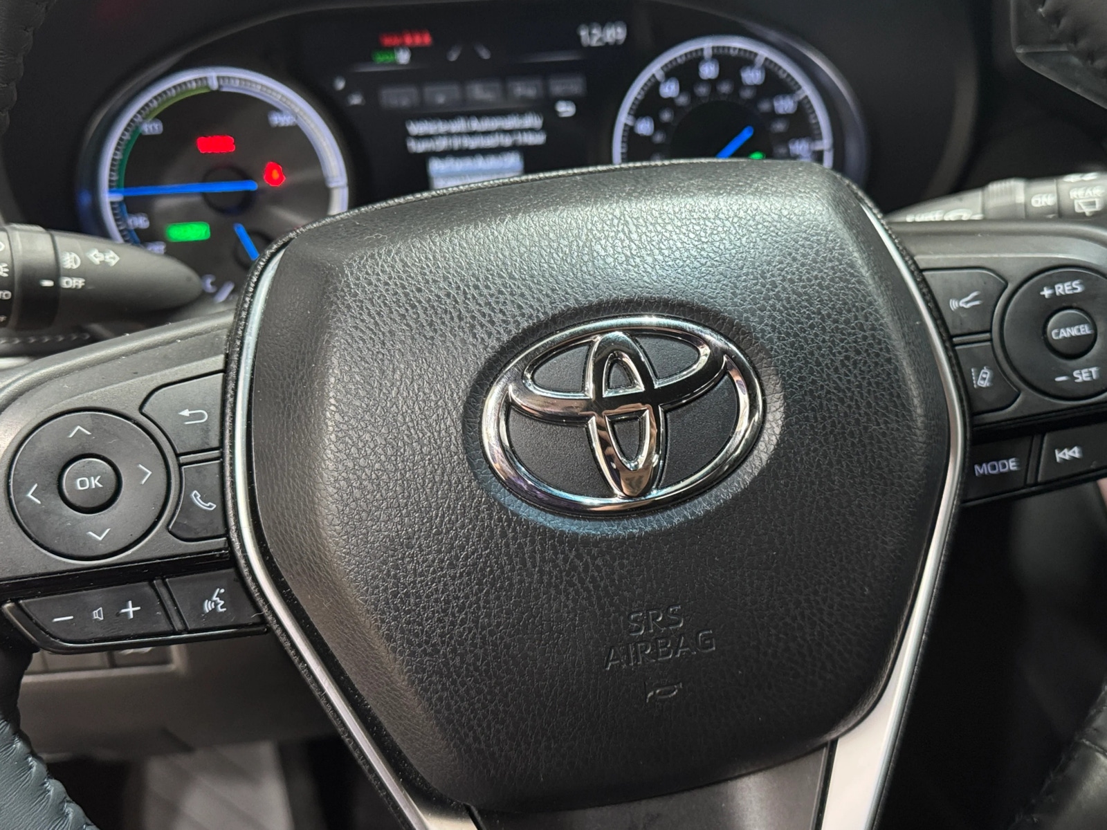 Thumbnail: 2023 Toyota Venza - 4