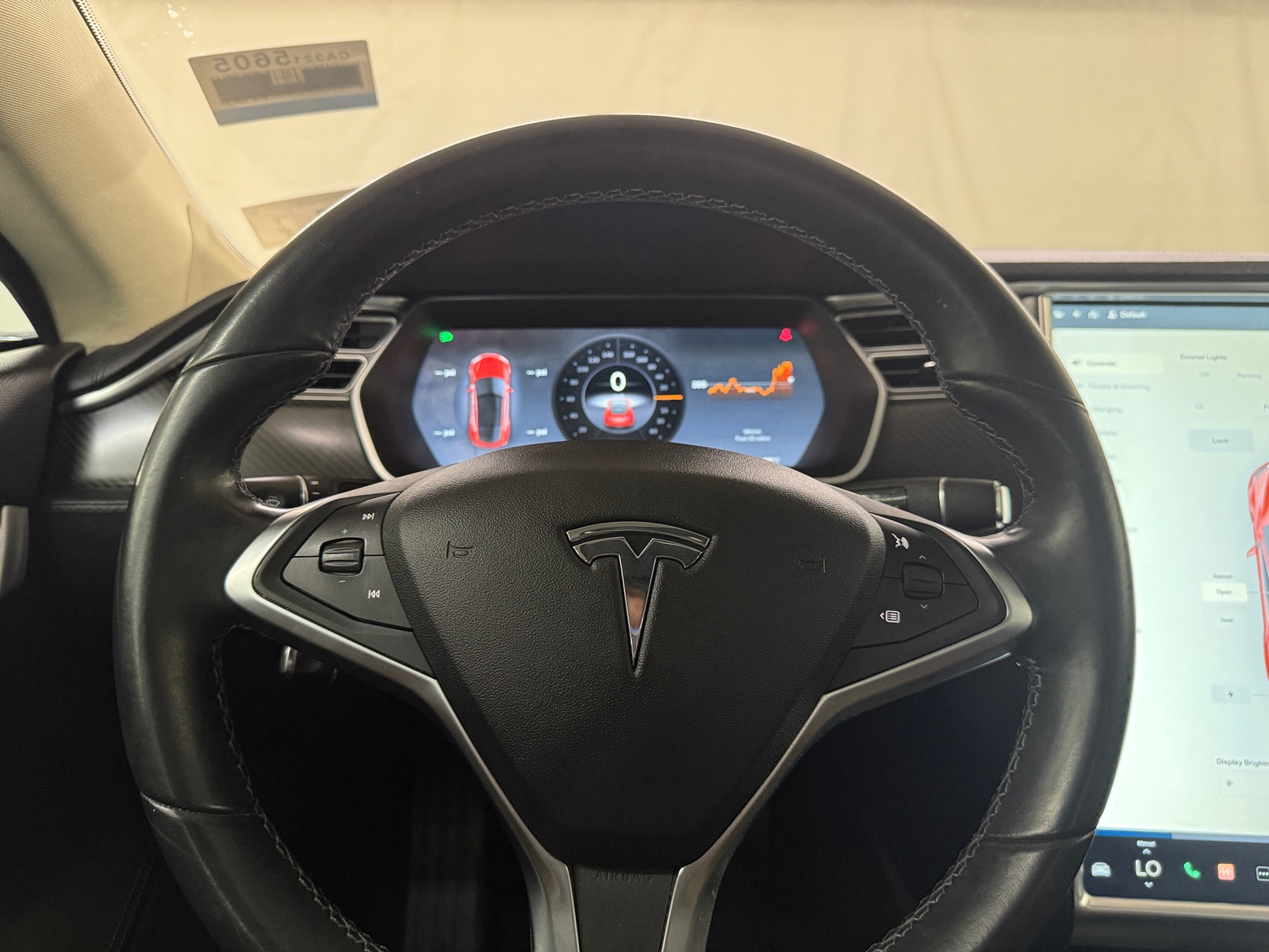 Thumbnail: 2014 Tesla Model S - 5