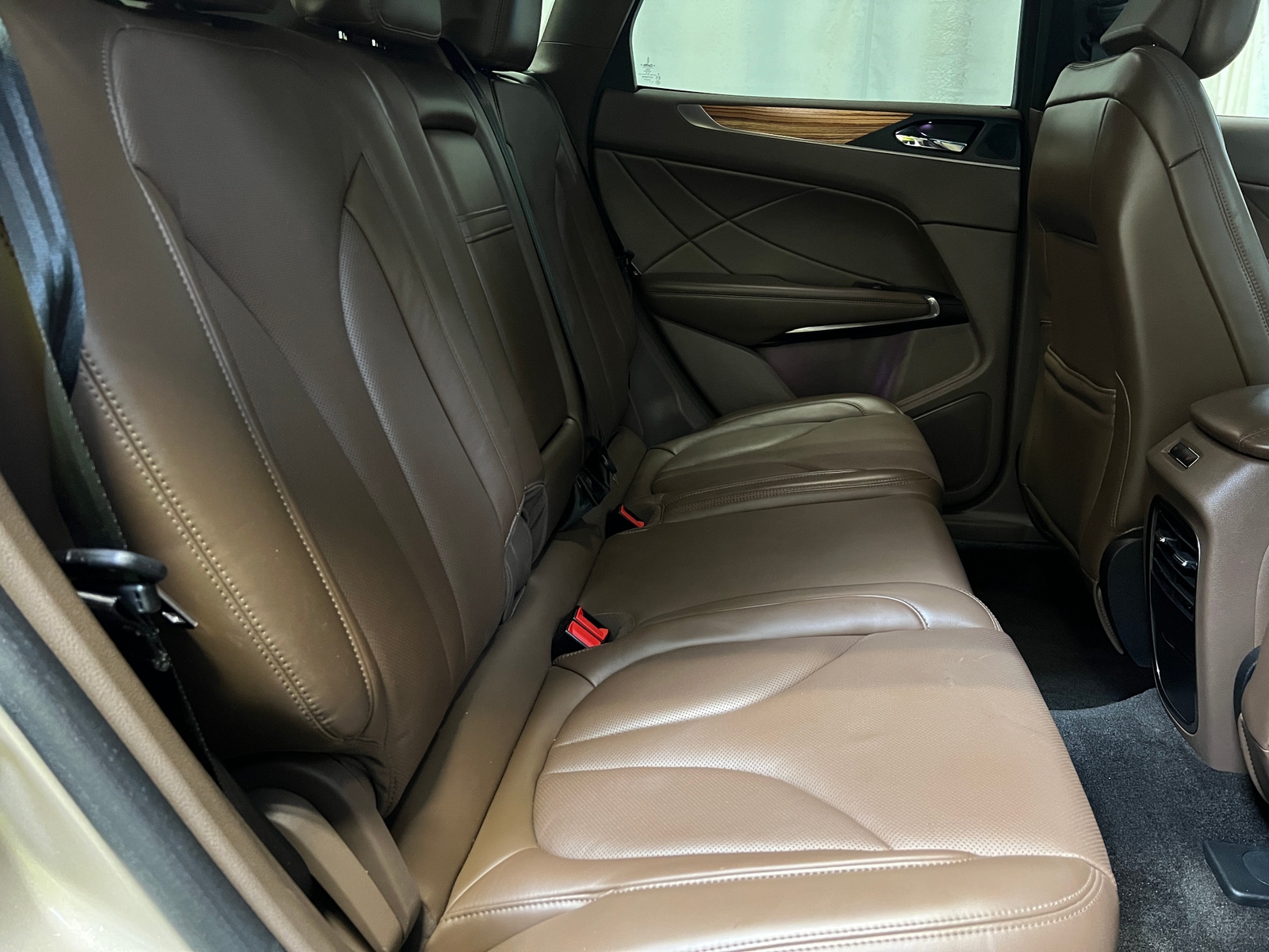 Thumbnail: 2015 Lincoln MKC - 5