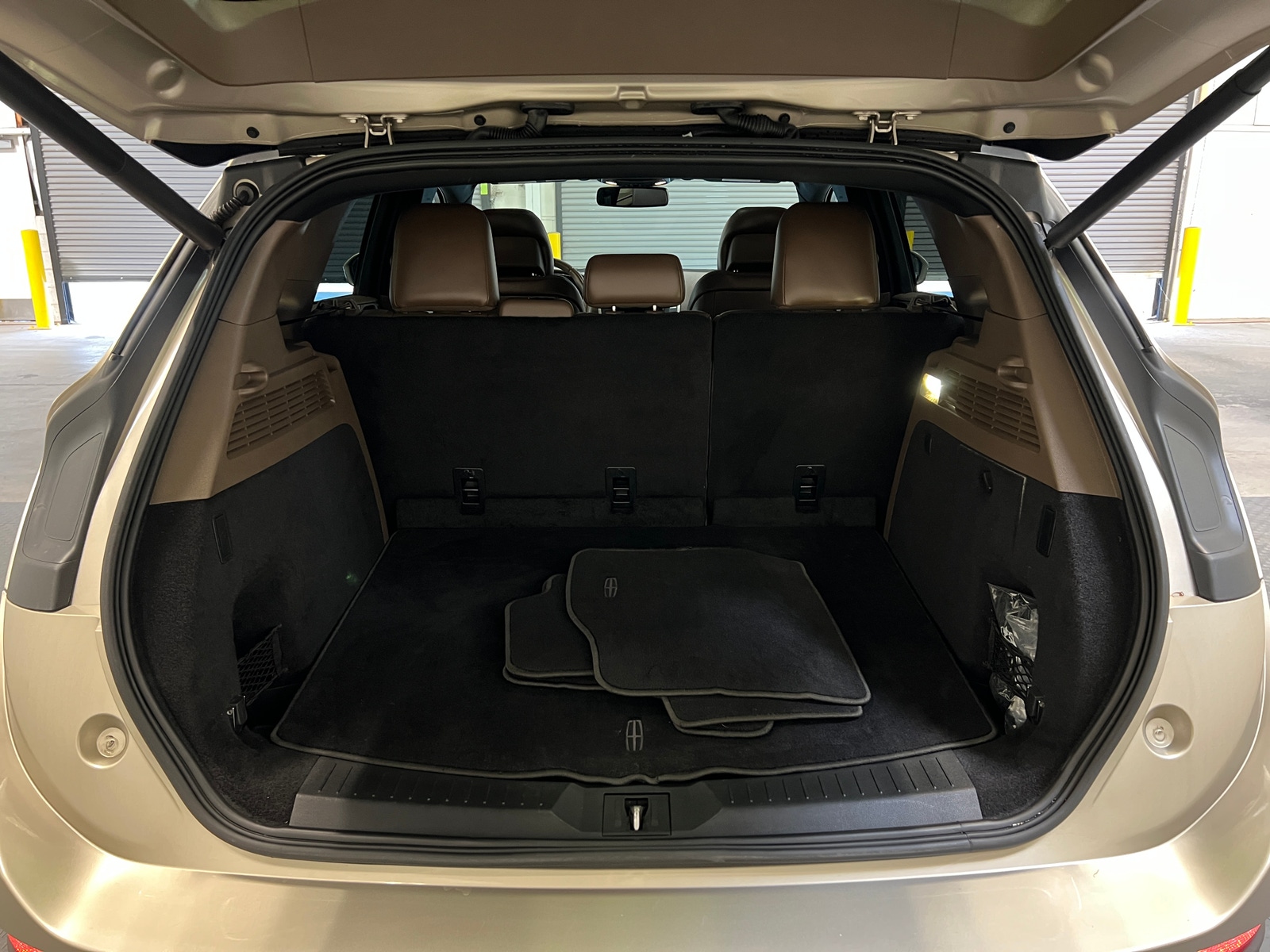 Thumbnail: 2015 Lincoln MKC - 6