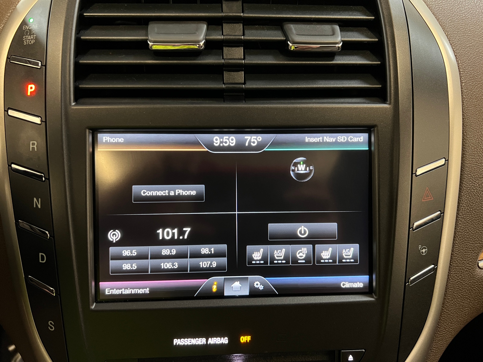 Thumbnail: 2015 Lincoln MKC - 3