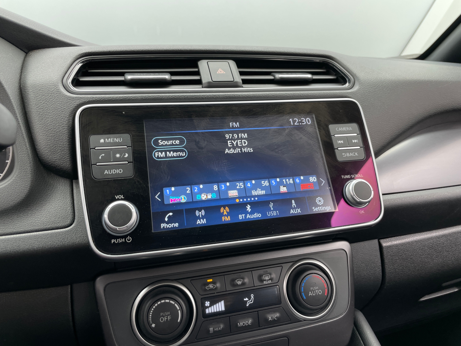 Thumbnail: 2024 Nissan Leaf - 4
