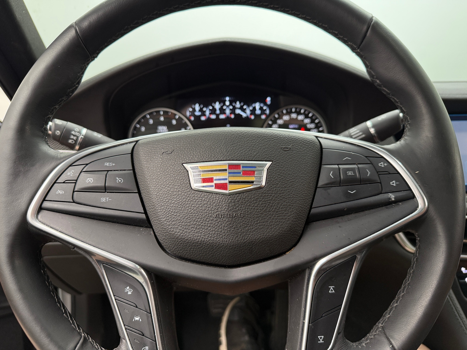 Thumbnail: 2017 Cadillac CT6 - 4