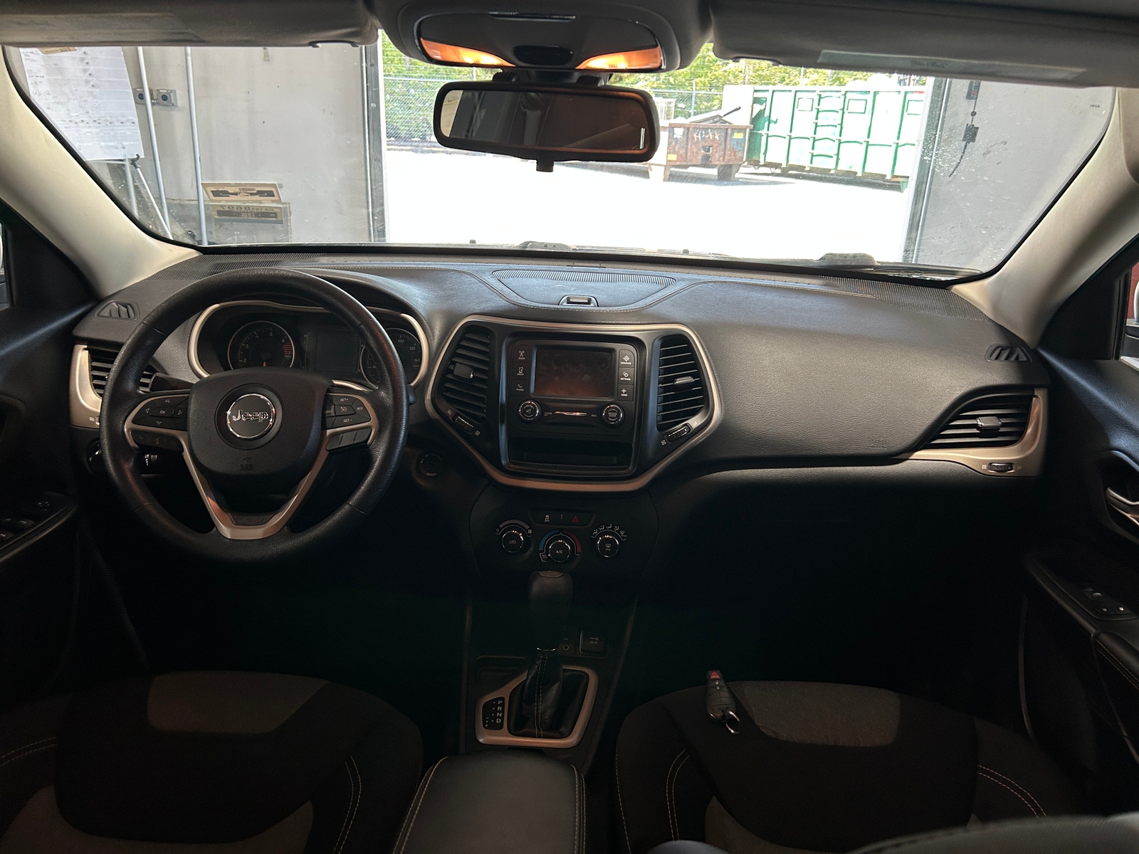 Thumbnail: 2016 Jeep Cherokee - 3