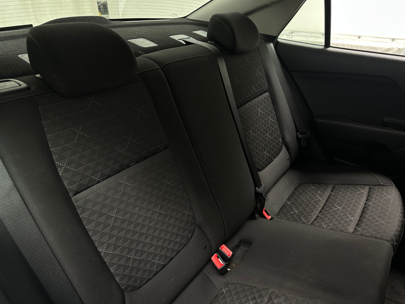 Thumbnail: 2021 Kia Rio - 6