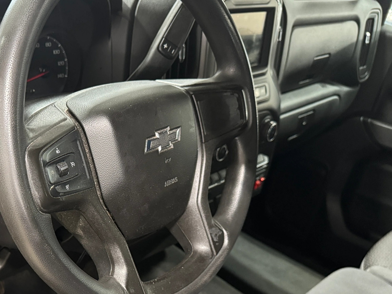 Thumbnail: 2019 Chevrolet Silverado 1500 - 3