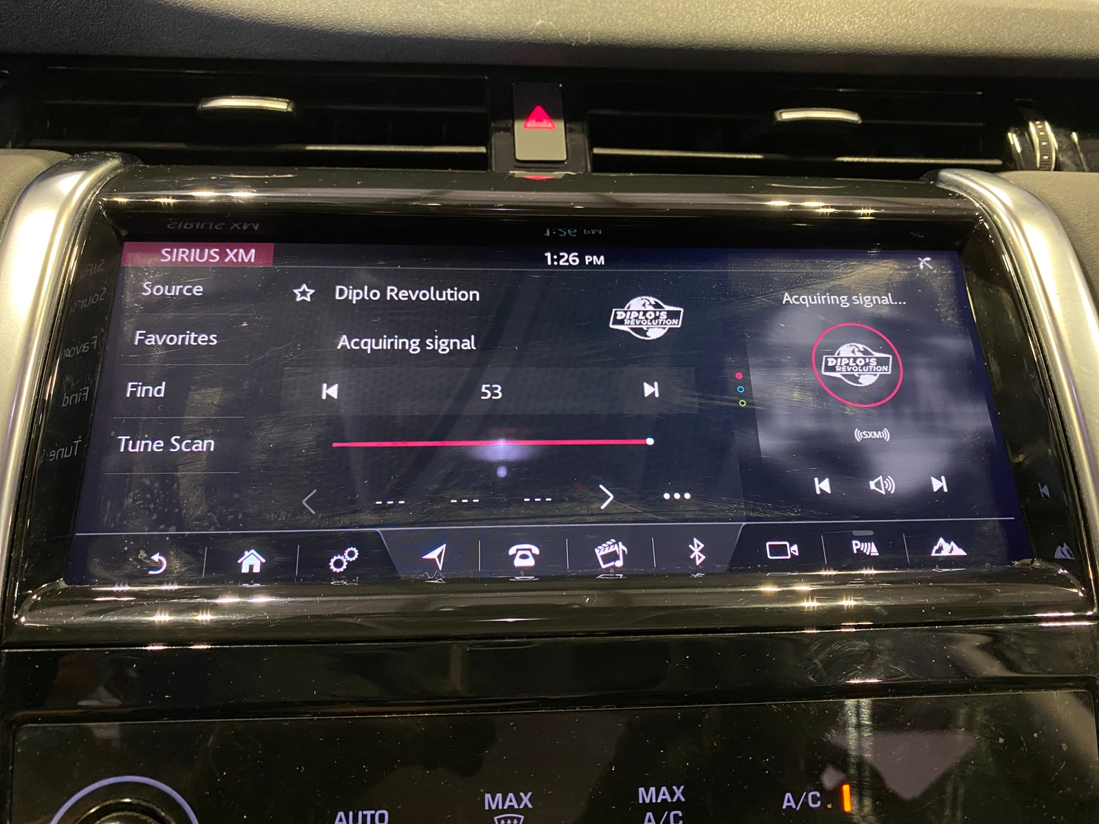 Thumbnail: 2020 Land Rover Discovery Sport - 4