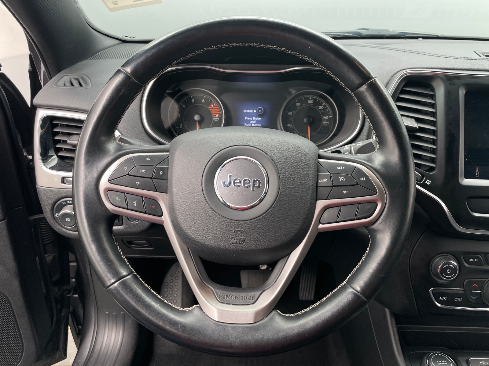 Thumbnail: 2021 Jeep Cherokee - 4