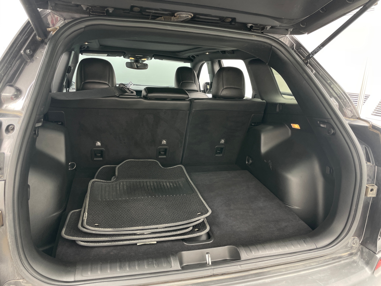 Thumbnail: 2021 Jeep Cherokee - 6
