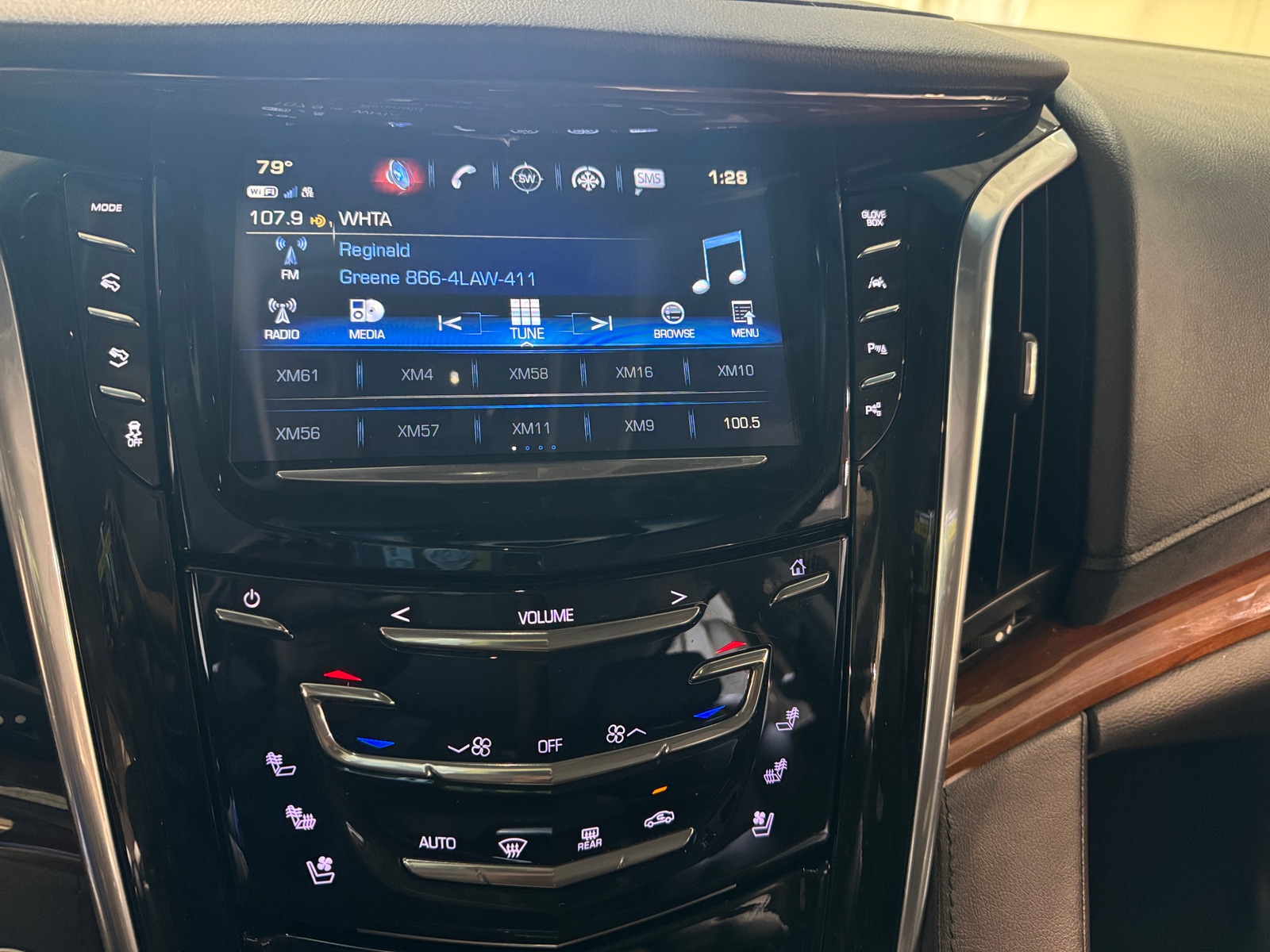 Thumbnail: 2018 Cadillac Escalade - 3