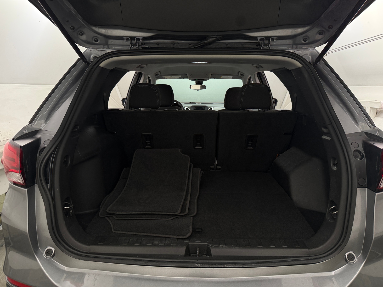 Thumbnail: 2023 Chevrolet Equinox - 7