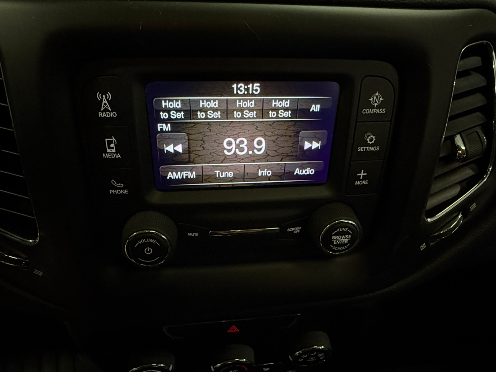 Thumbnail: 2018 Jeep Compass - 4