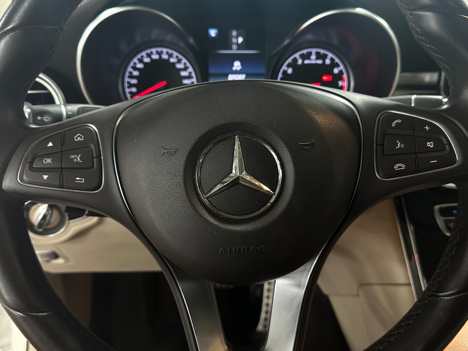 Thumbnail: 2017 Mercedes-Benz GLC - 4