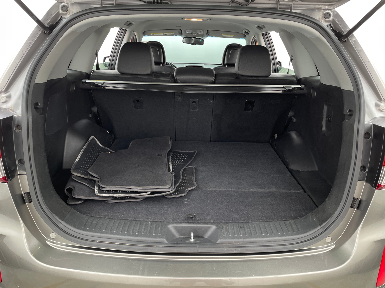 Thumbnail: 2015 Kia Sorento - 6