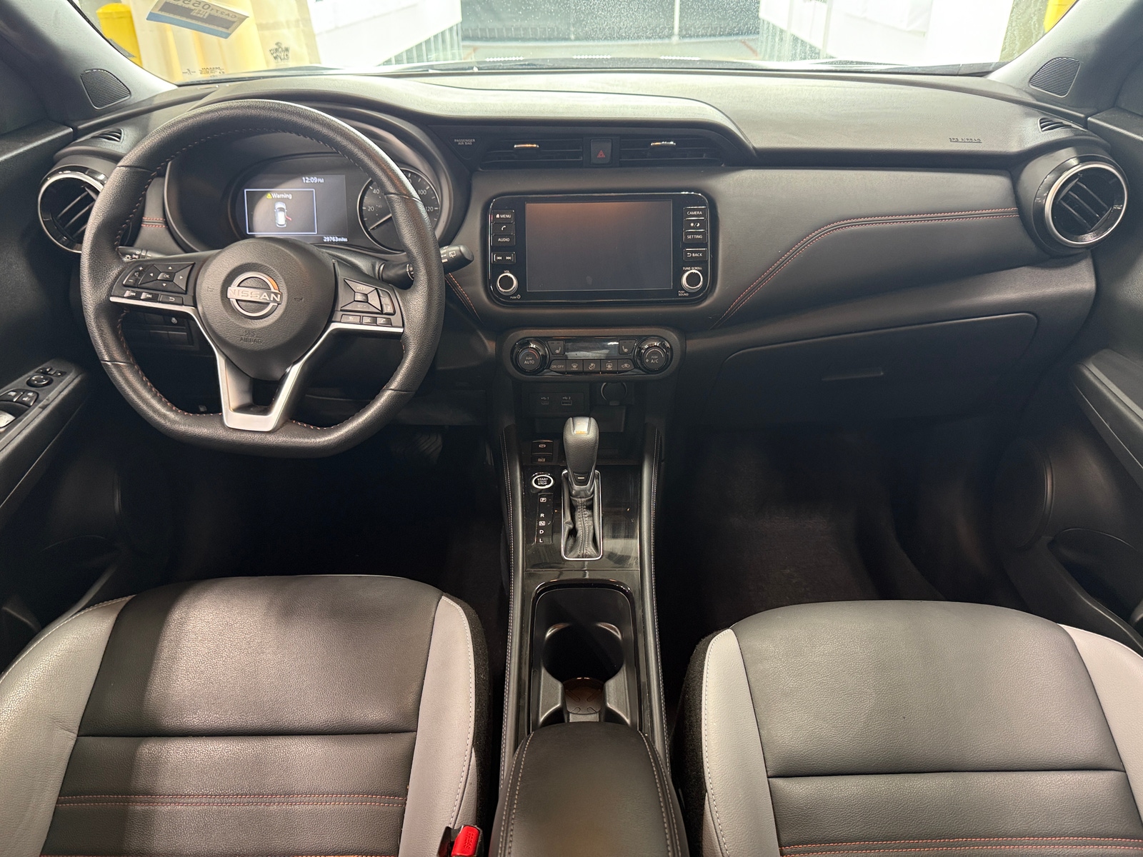 Thumbnail: 2023 Nissan Kicks - 2