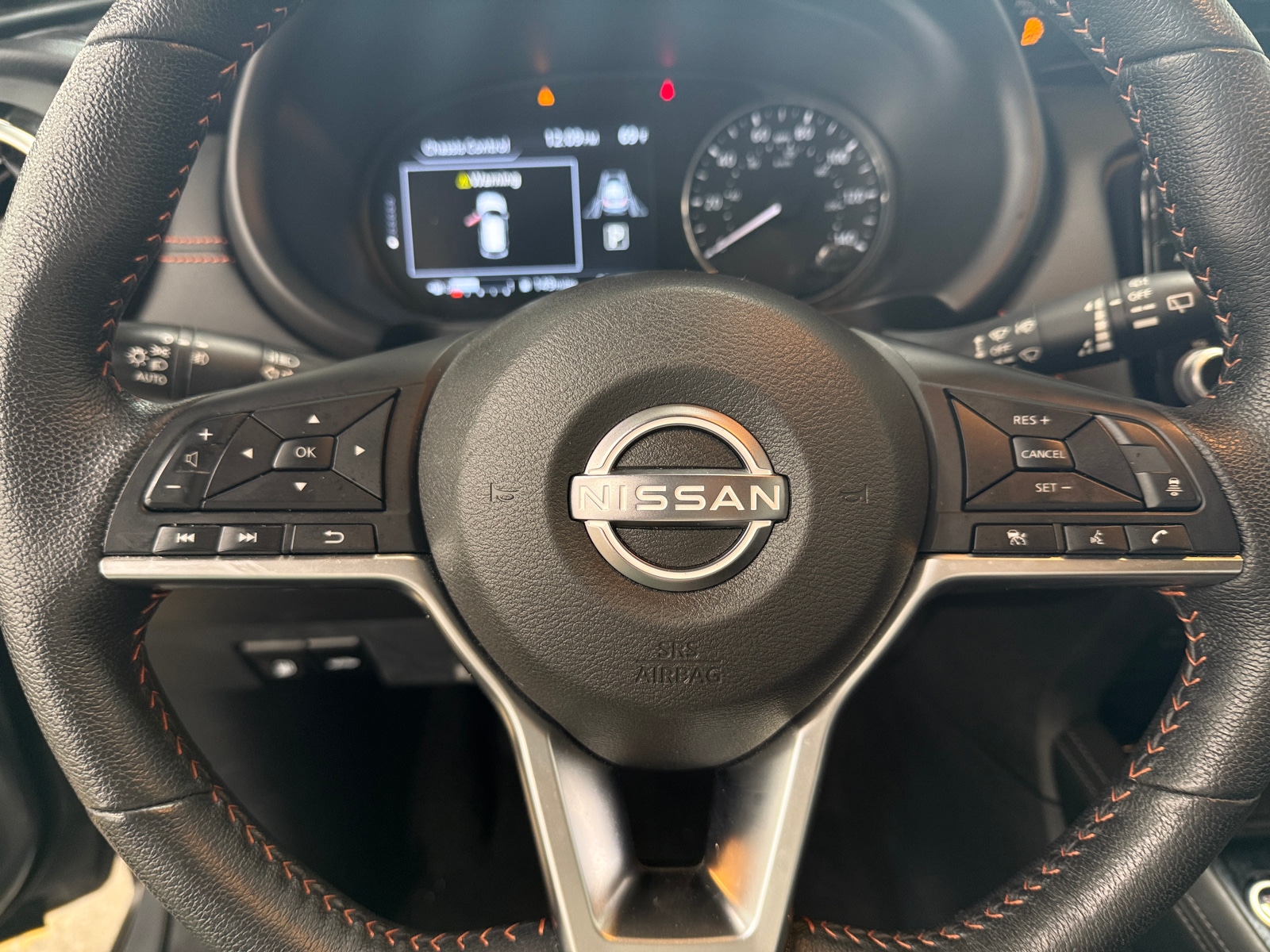 Thumbnail: 2023 Nissan Kicks - 4
