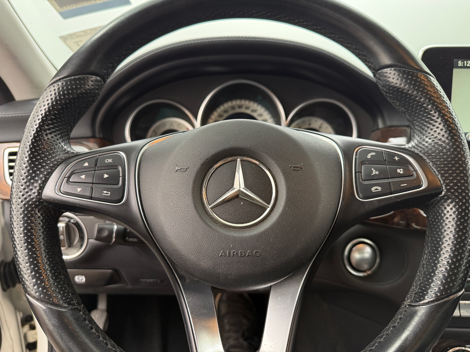 Thumbnail: 2015 Mercedes-Benz CLS - 4