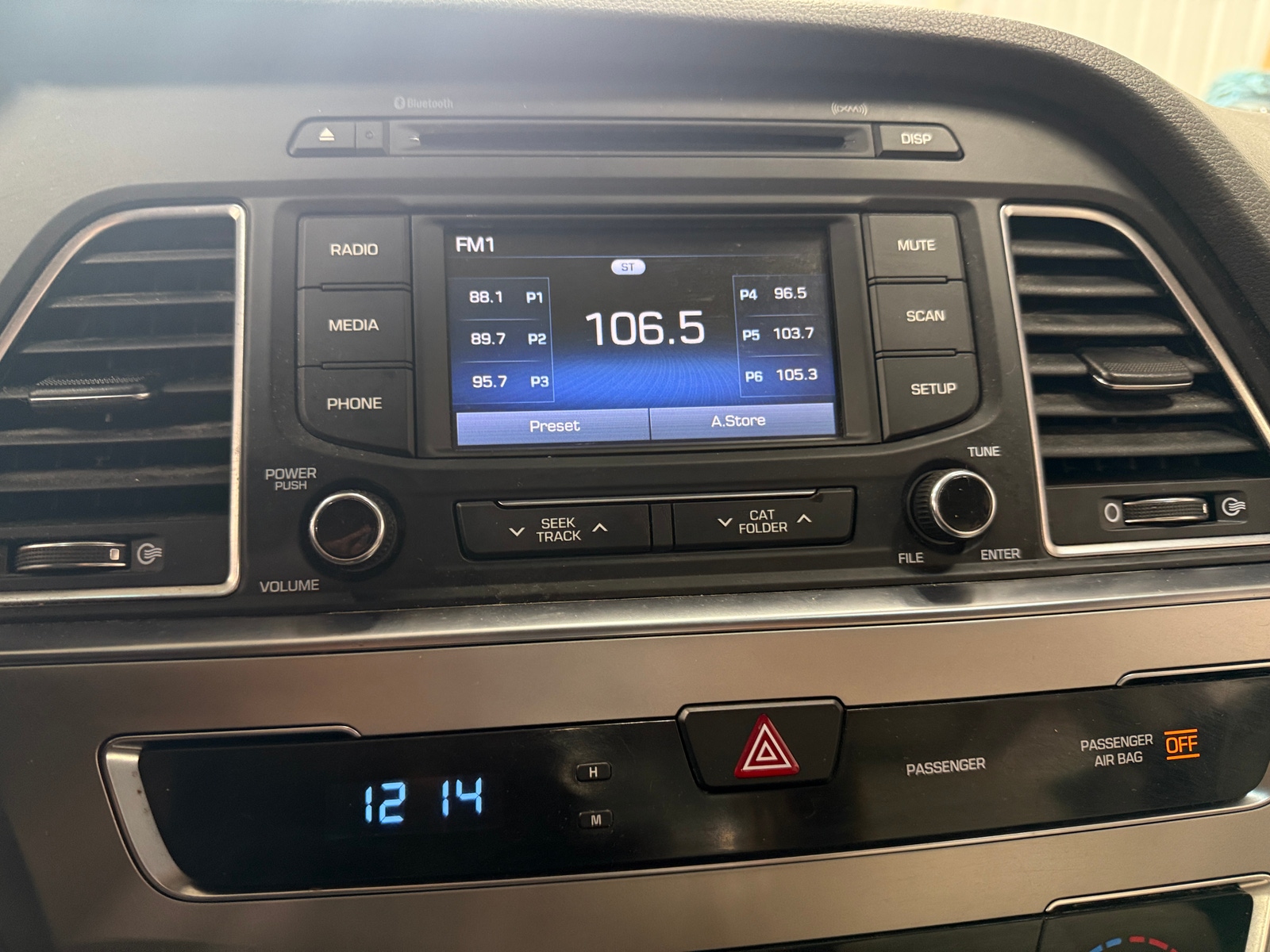 Thumbnail: 2015 Hyundai Sonata - 4
