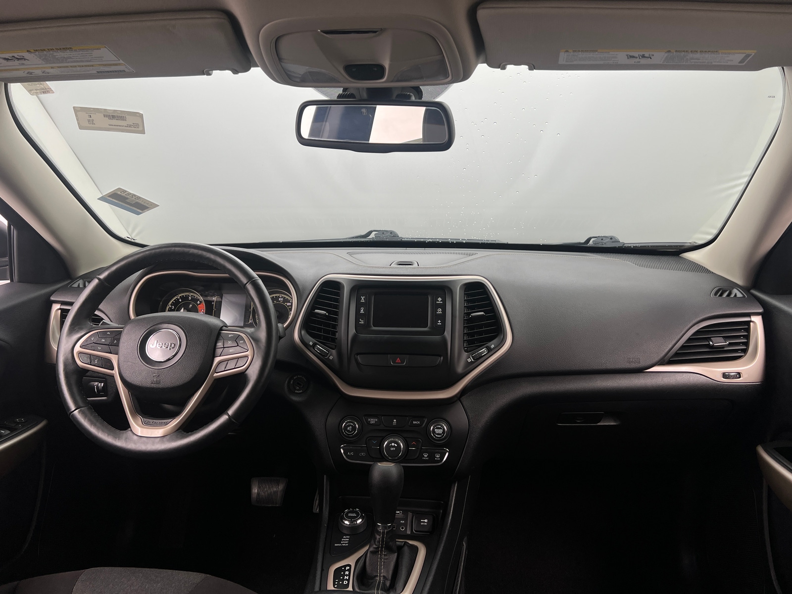 Thumbnail: 2017 Jeep Cherokee - 3