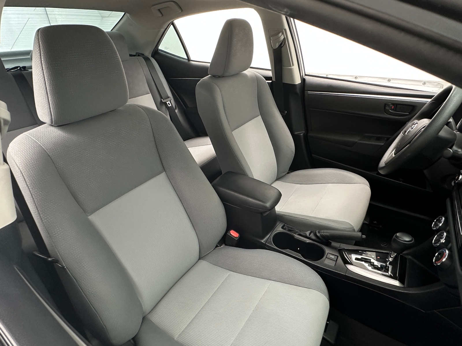 Thumbnail: 2015 Toyota Corolla - 2