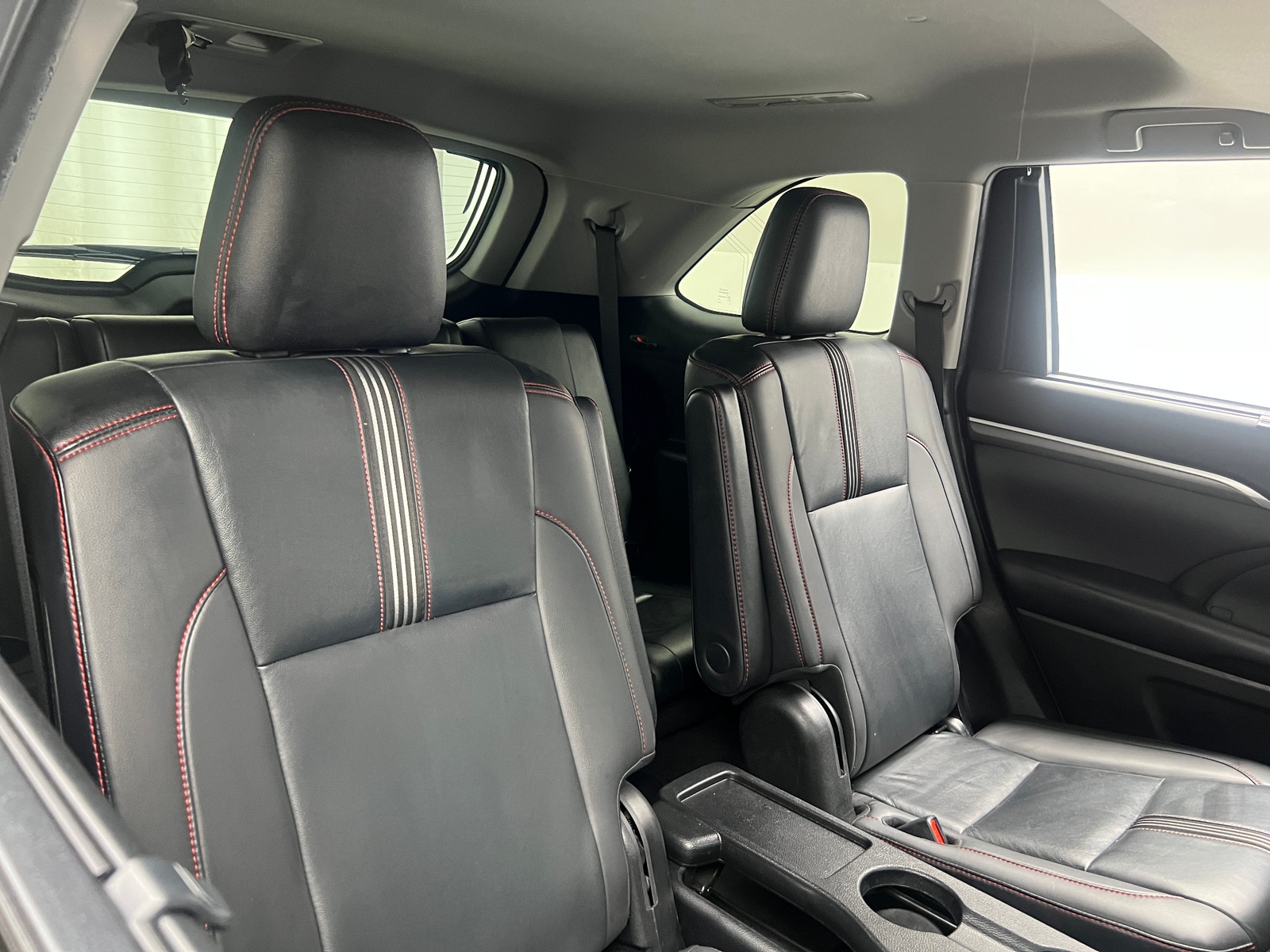 Thumbnail: 2019 Toyota Highlander - 5
