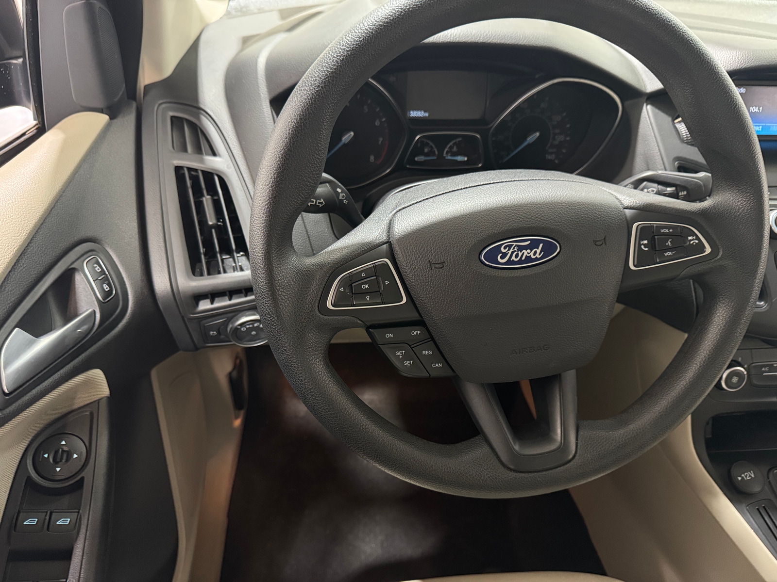 Thumbnail: 2018 Ford Focus - 5
