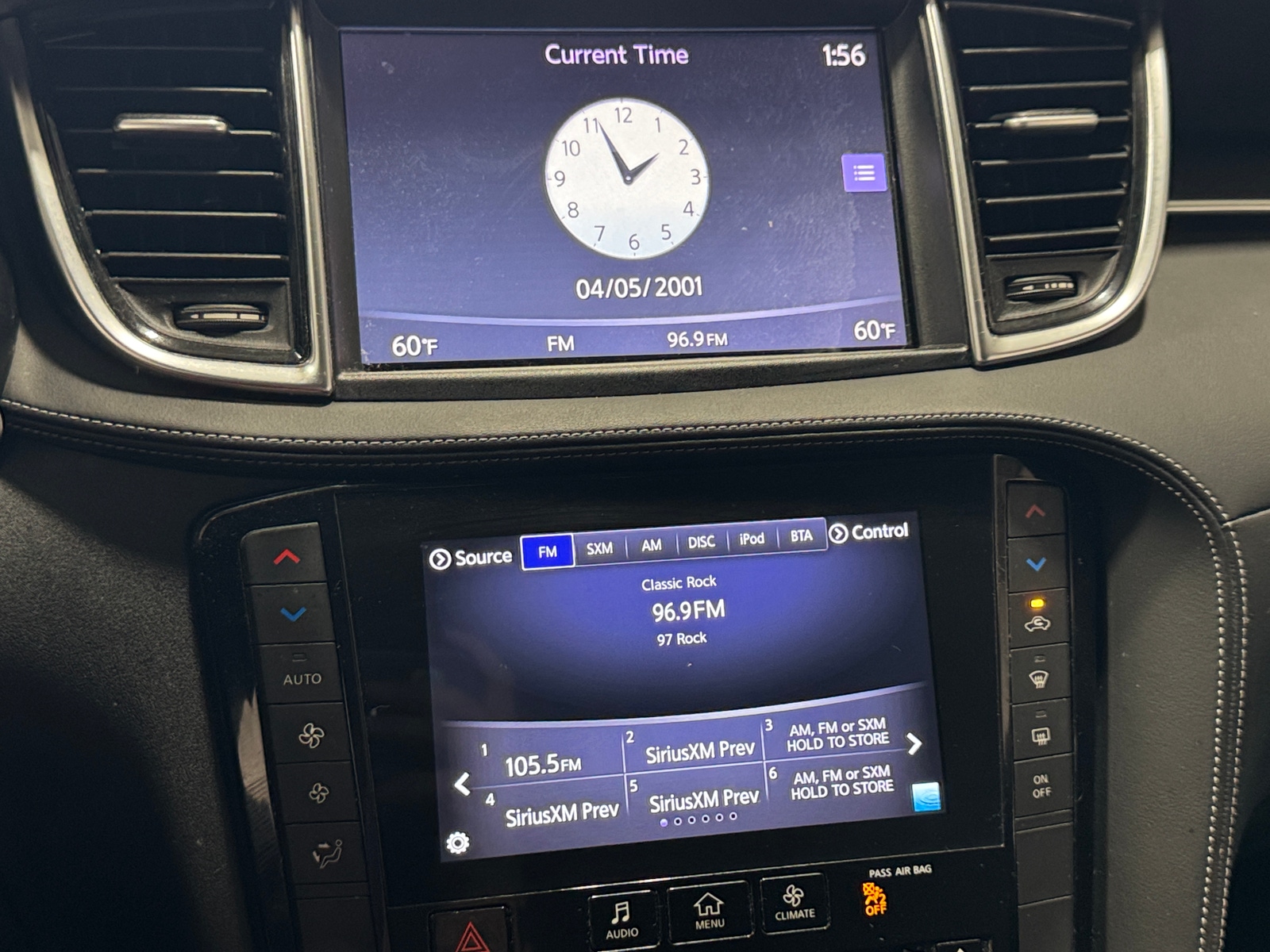 Thumbnail: 2019 INFINITI QX50 - 3