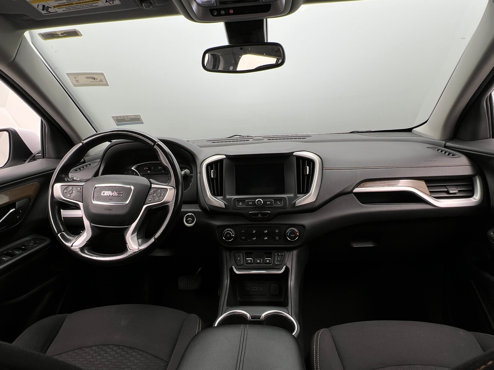 Thumbnail: 2020 GMC Terrain - 3