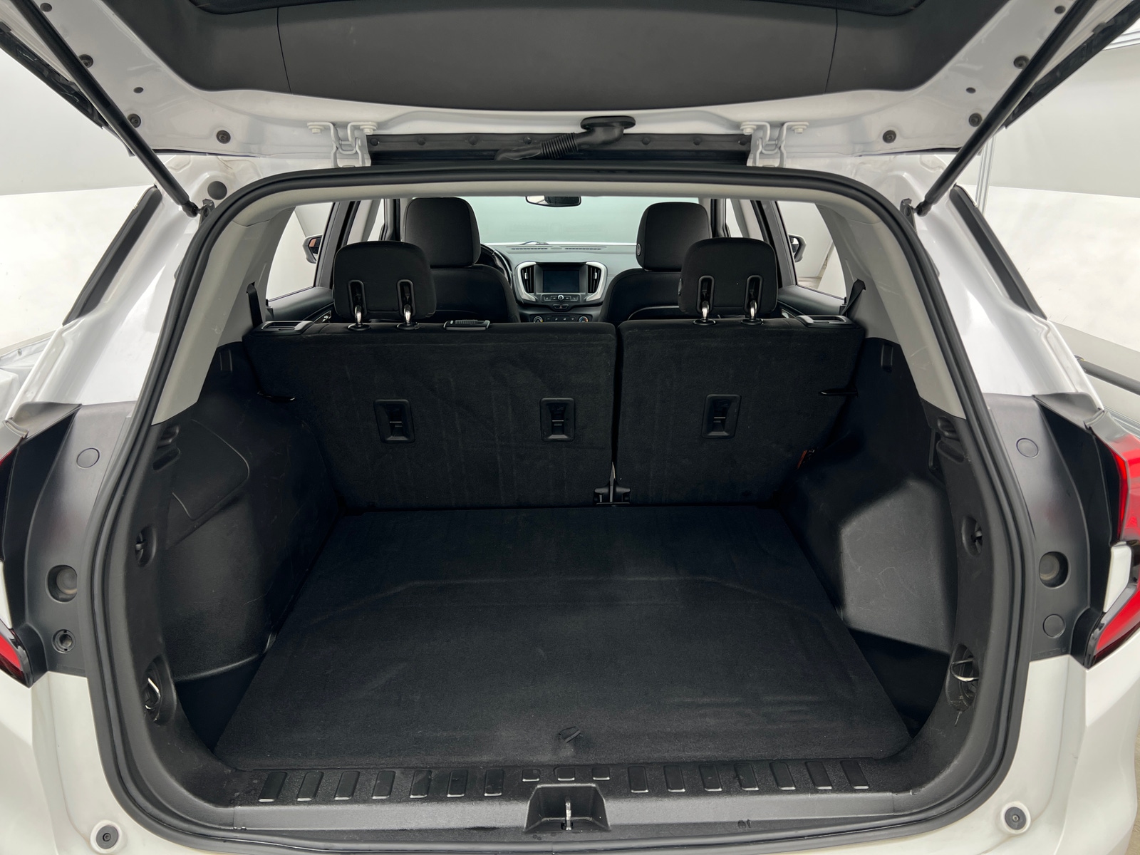 Thumbnail: 2020 GMC Terrain - 7