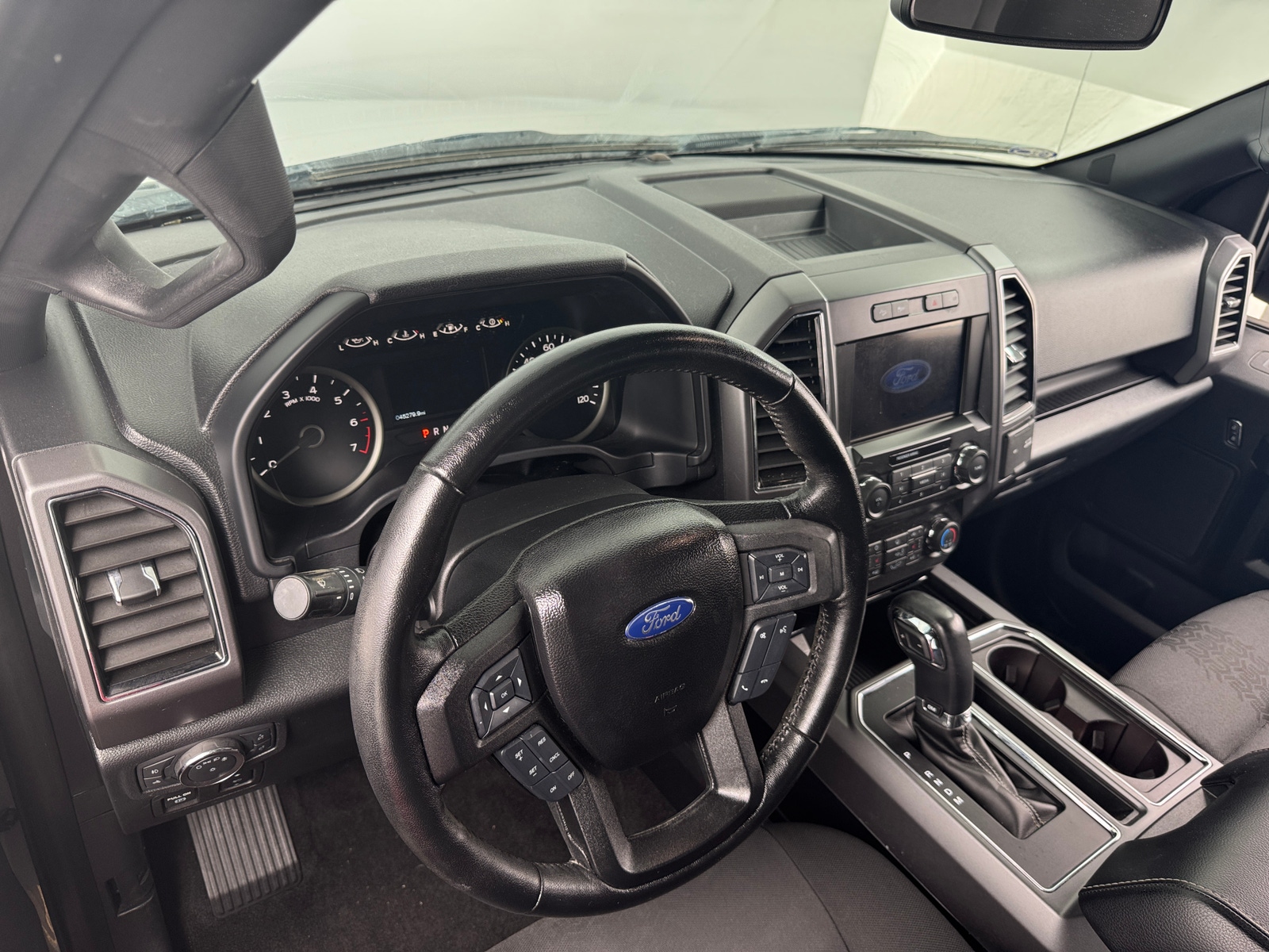 Thumbnail: 2019 Ford Econoline - 3