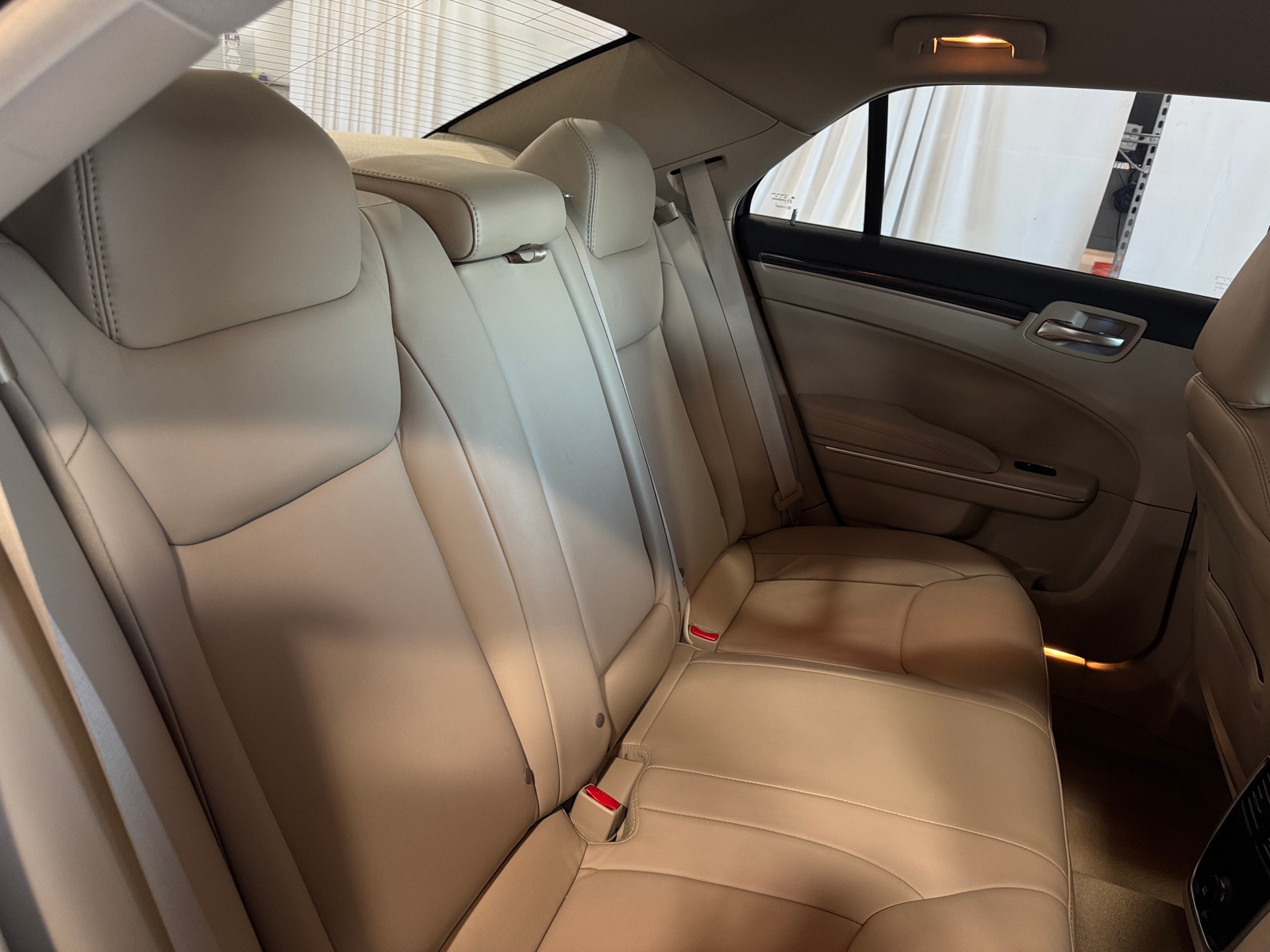 Thumbnail: 2014 Chrysler 300 - 5