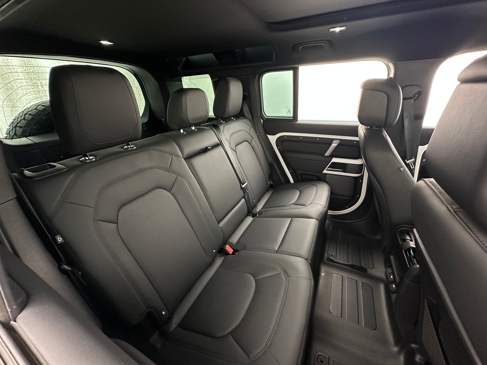 Thumbnail: 2024 Land Rover Defender - 5