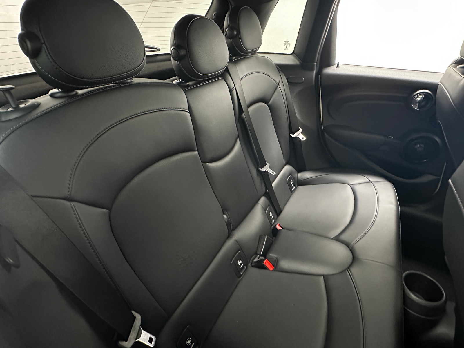 Thumbnail: 2018 MINI Cooper Hardtop - 5