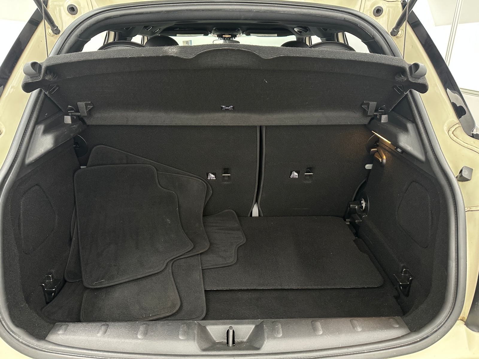 Thumbnail: 2018 MINI Cooper Hardtop - 6