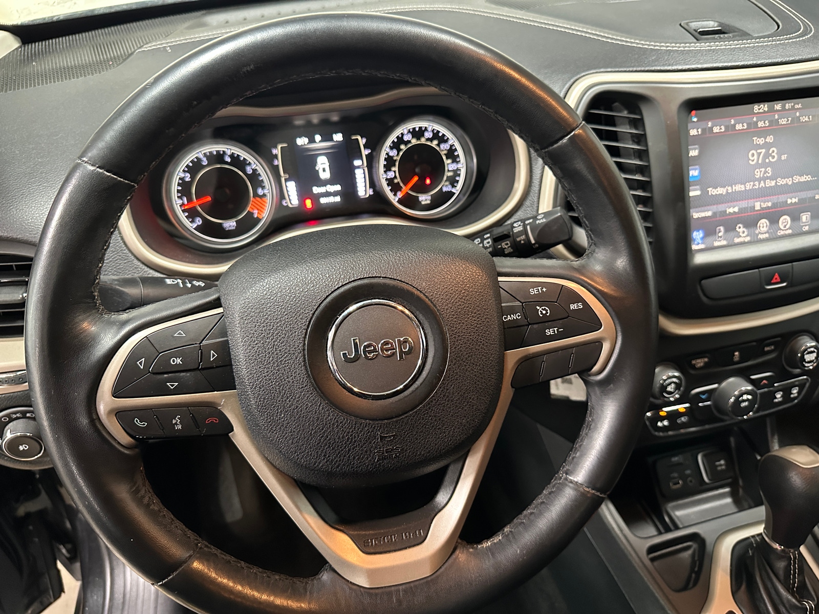 Thumbnail: 2015 Jeep Cherokee - 5