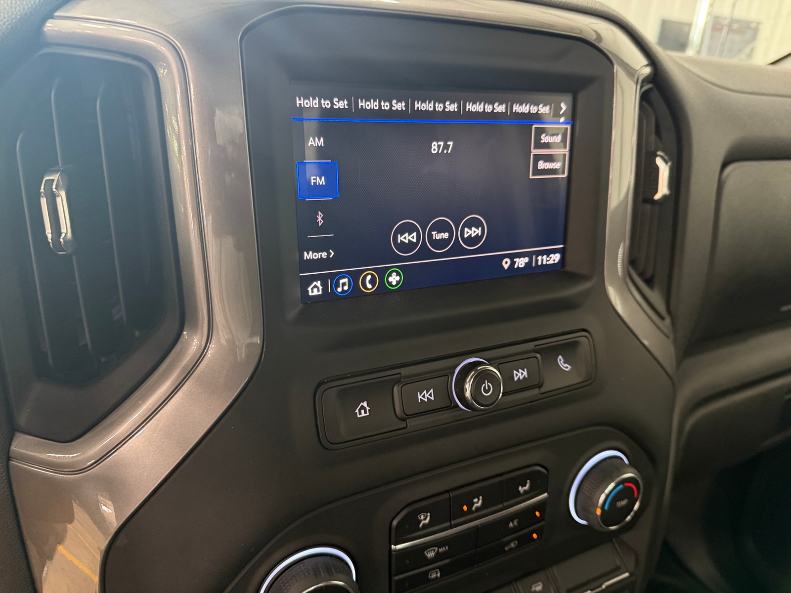 Thumbnail: 2024 Chevrolet Silverado 1500 - 4