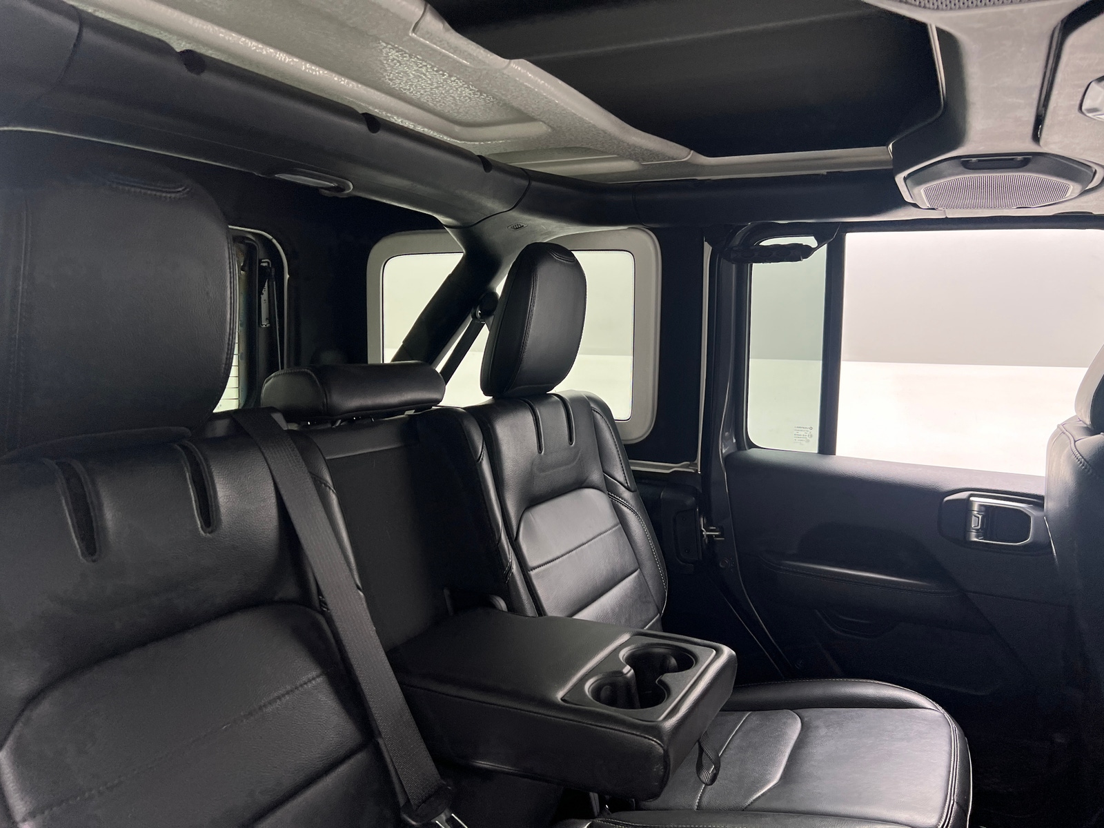 Thumbnail: 2022 Jeep Wrangler - 5