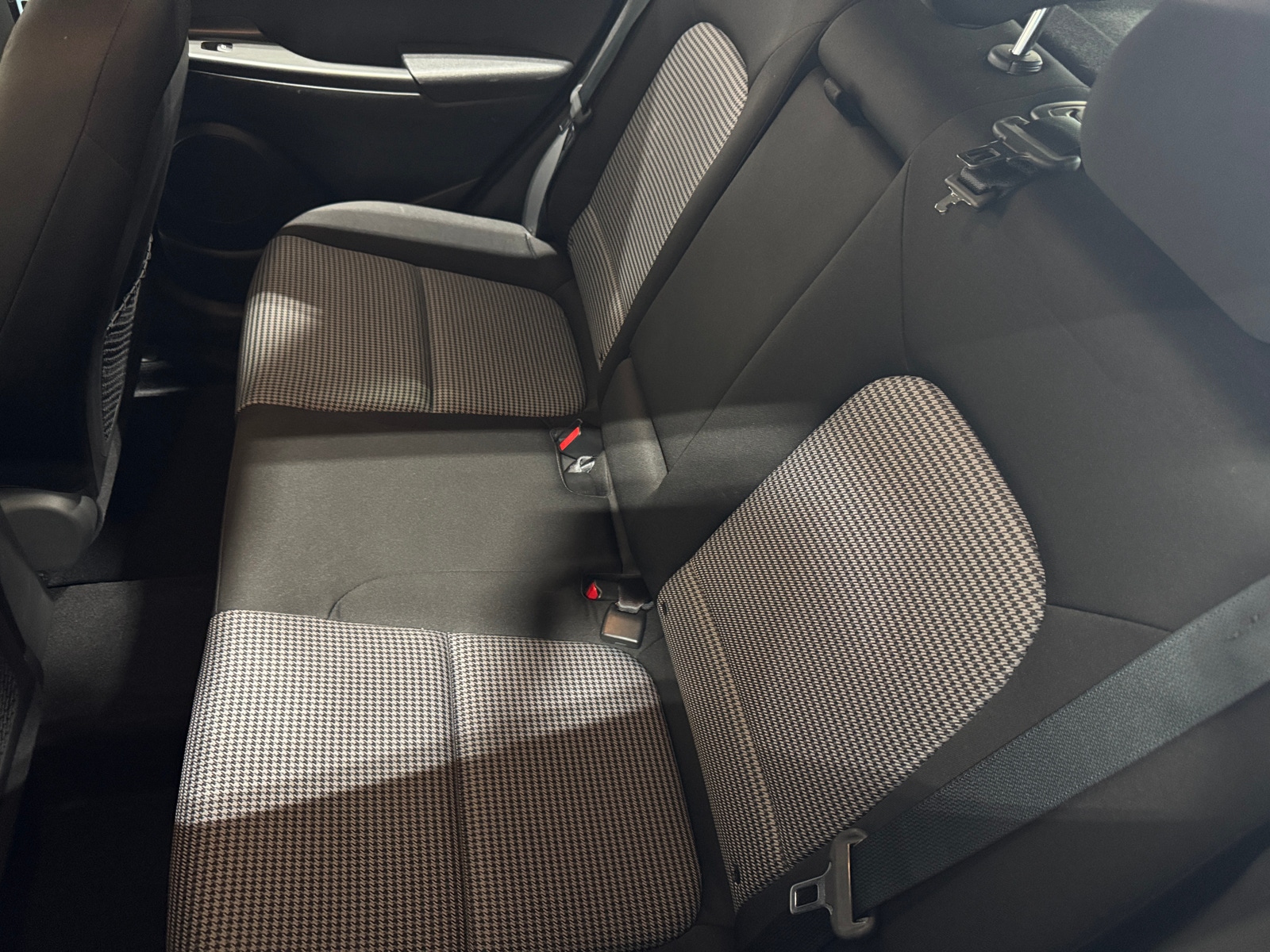 Thumbnail: 2020 Hyundai Kona - 6