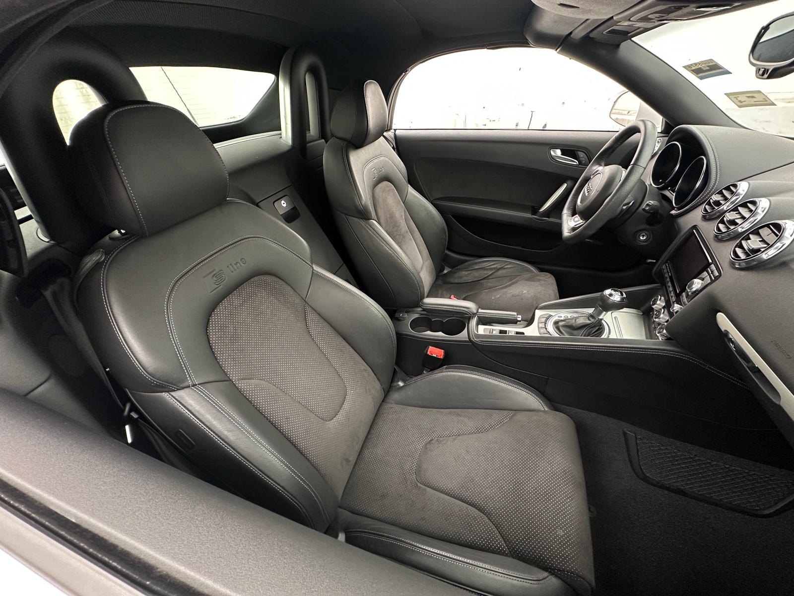 Thumbnail: 2012 Audi TT - 2