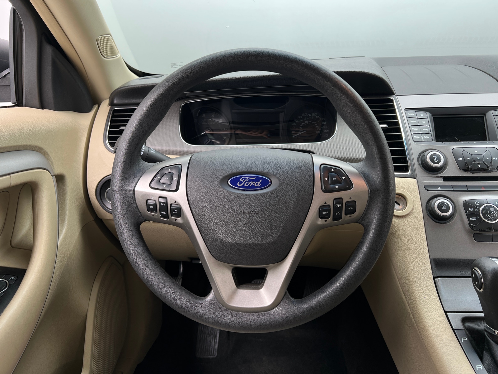 Thumbnail: 2016 Ford Taurus - 5