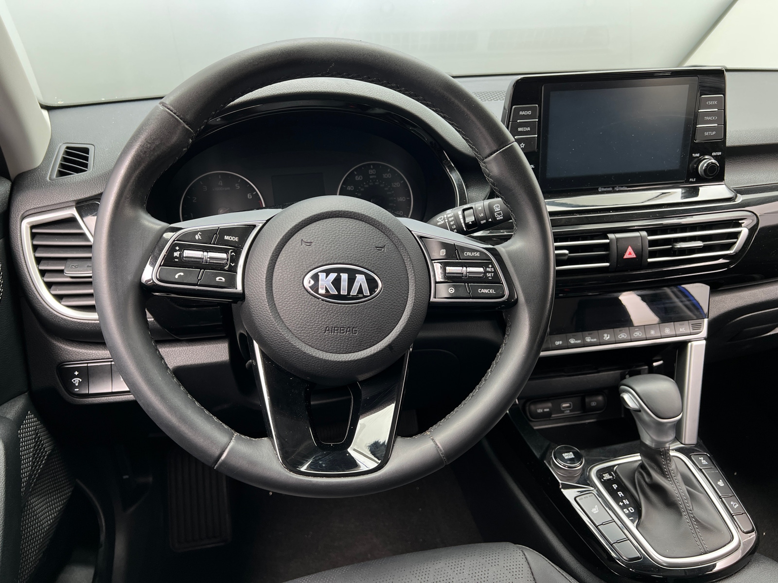 Thumbnail: 2021 Kia Seltos - 4