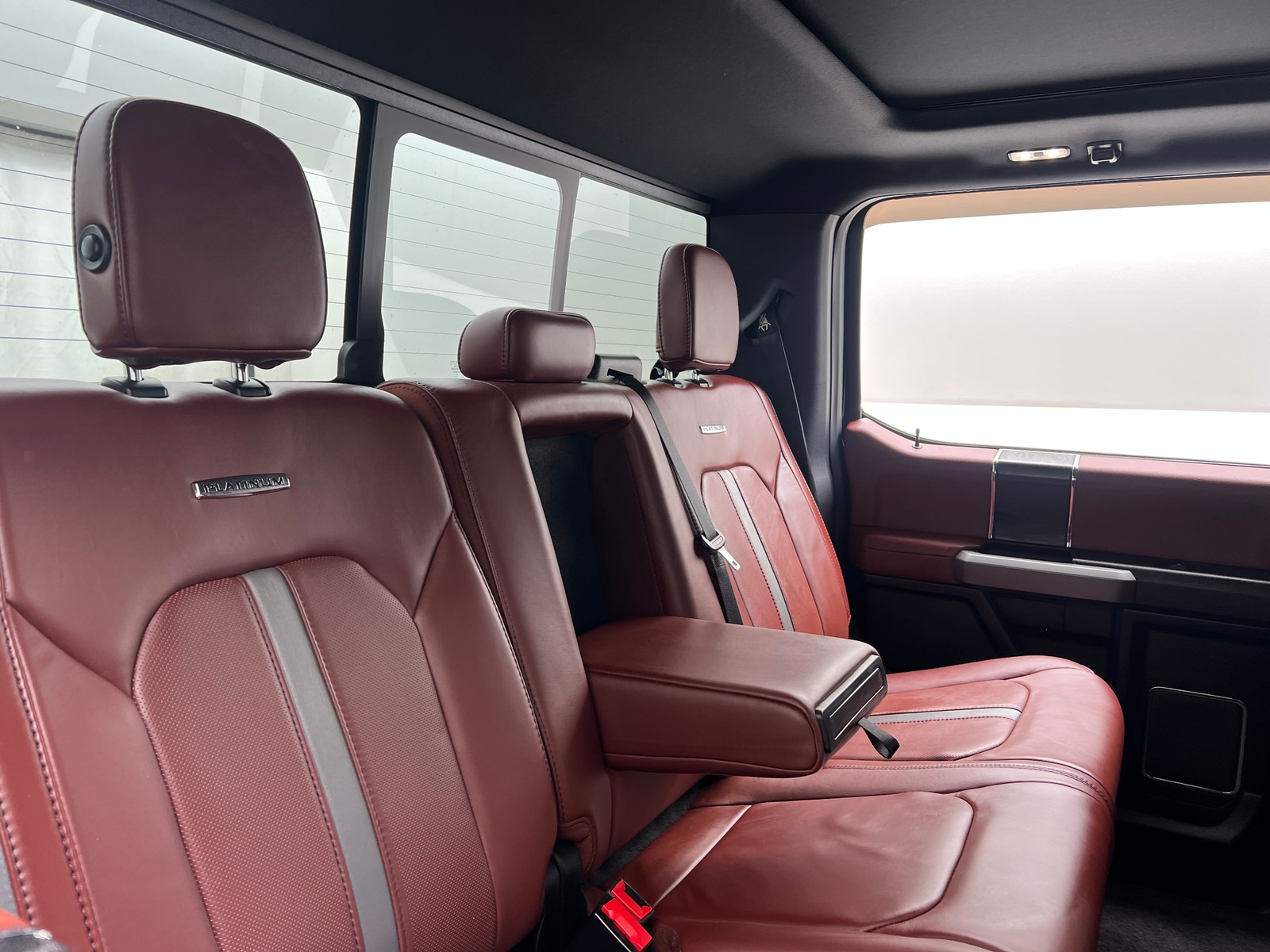 Thumbnail: 2019 Ford Econoline - 6