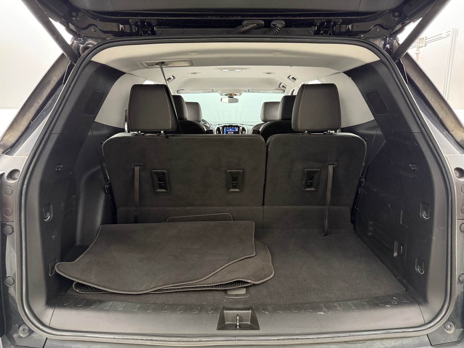 Thumbnail: 2020 Chevrolet Traverse - 6